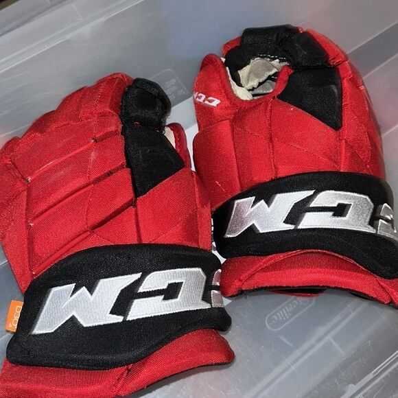 CCM authentic Carolina Hurricanes game worn used Ice Hockey Gloves Morgan Geekie